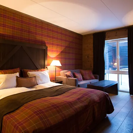 Vestlia Hotel 4*
