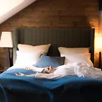 Vestlia Hotel 4*